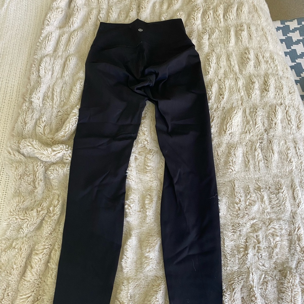 BLACK LULULEMON LEGGINGS